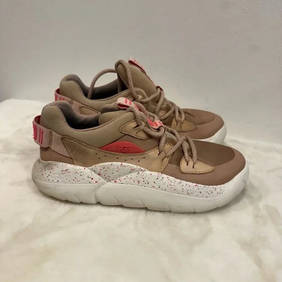 Ugg tennis shoes LA cloud lace fashion sneakers size 9! - Picture 3 of 10